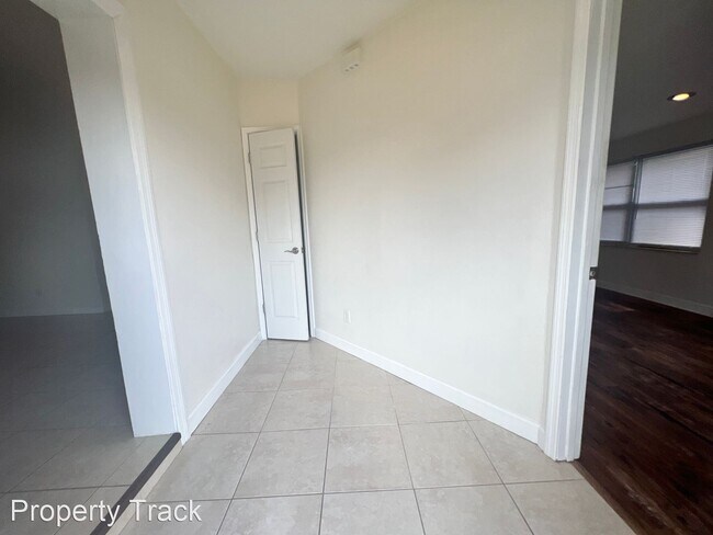 Building Photo - 4 br, 2 bath House - 6711 Dartmouth Avenue N