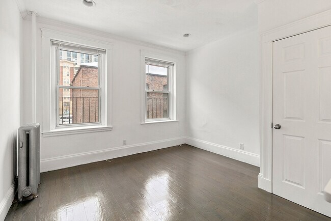 Dormitorio - 51-55 Queensberry Street