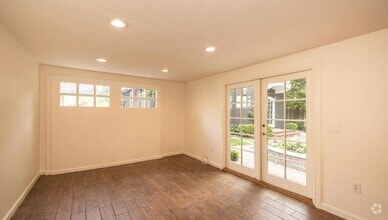 Building Photo - 1190 Hamilton Ave