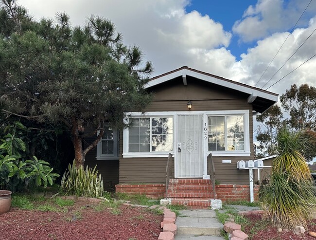 Main Front House - 1829 31st St