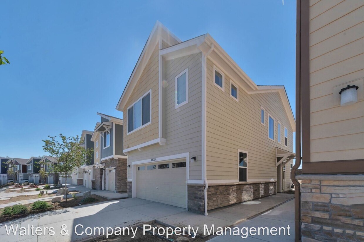 3 br, 2.5 bath House 9659 Albion Lane House Rental in Thornton, CO