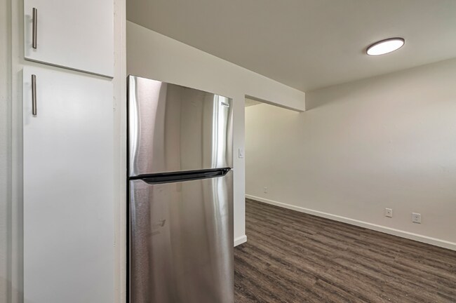 Foto del edificio - 5927 W Rose Ln