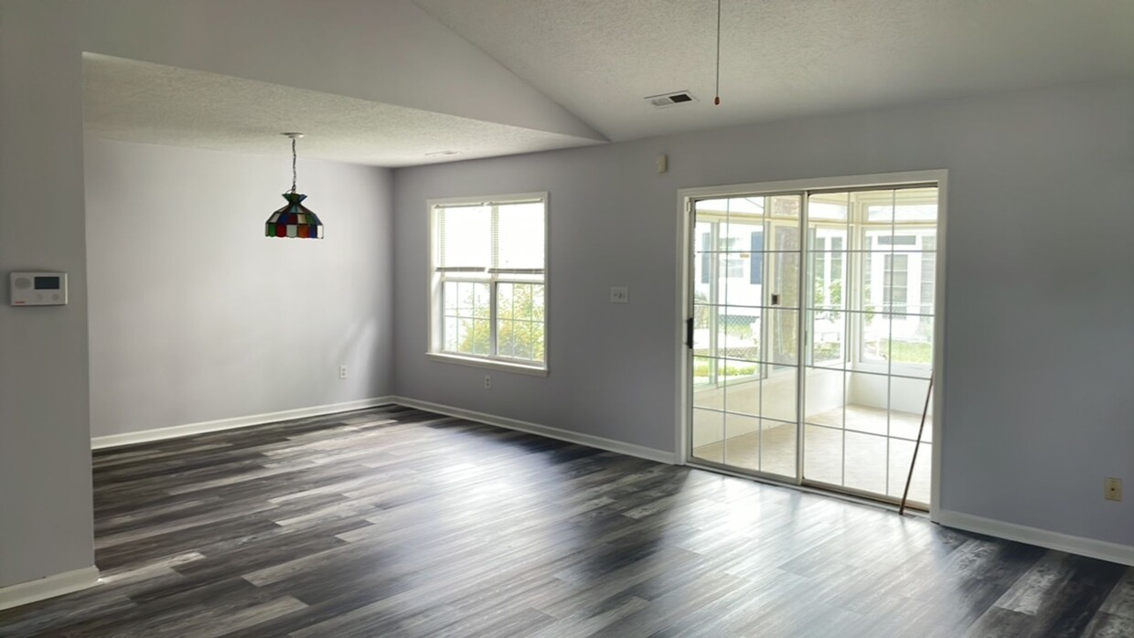 Primary Photo - Newly updated 3 bedroom/2 bath home in Far...