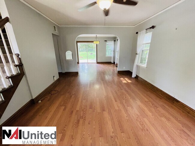 Foto del edificio - 3 bedroom, 2 bathroom close to Unity Point...