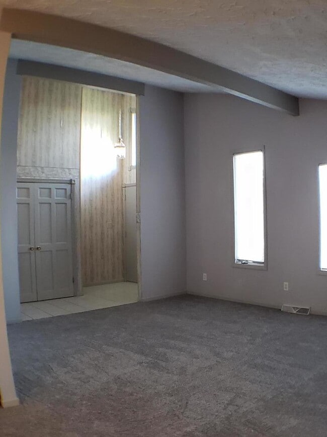 Foto del edificio - 24805 Murphy Rd