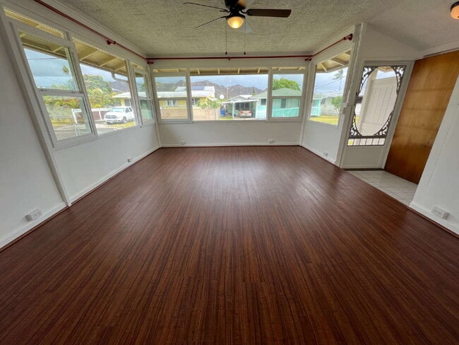 Building Photo - Charming 3-Bedroom Home in Kailua
