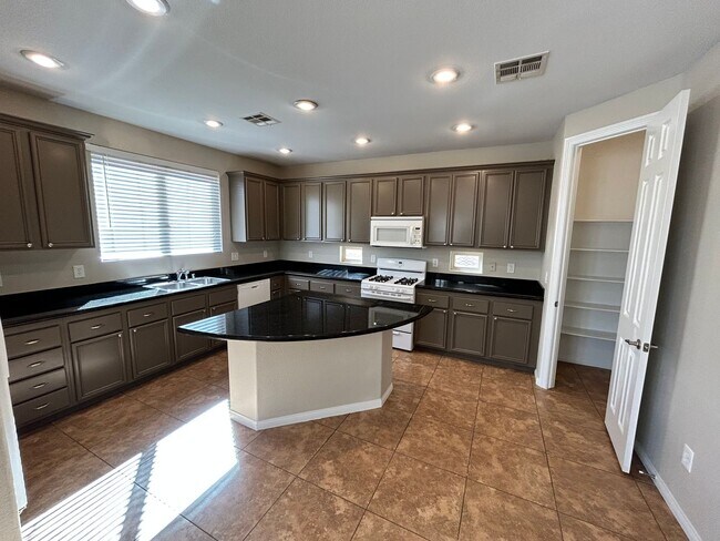 Building Photo - Beautiful 4/Bed/3Bath/2Car Two-Story Home with Loft and Office in Providence!
