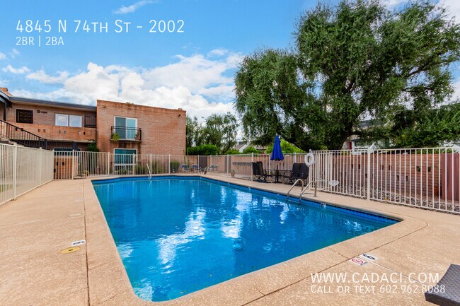 Foto del edificio - 4845 N 74th St