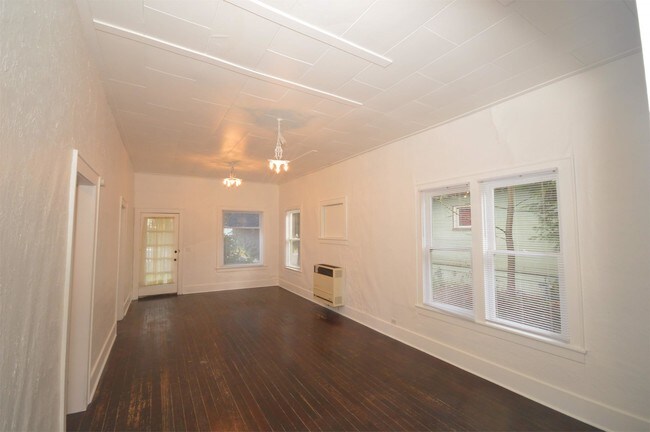 Foto del edificio - 618 NW 3rd St