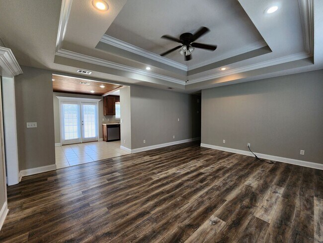 Foto del edificio - Spacious & Modern Ray City Retreat with Large Lot & Privacy!