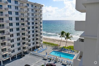 Building Photo - 3221 S Ocean Blvd