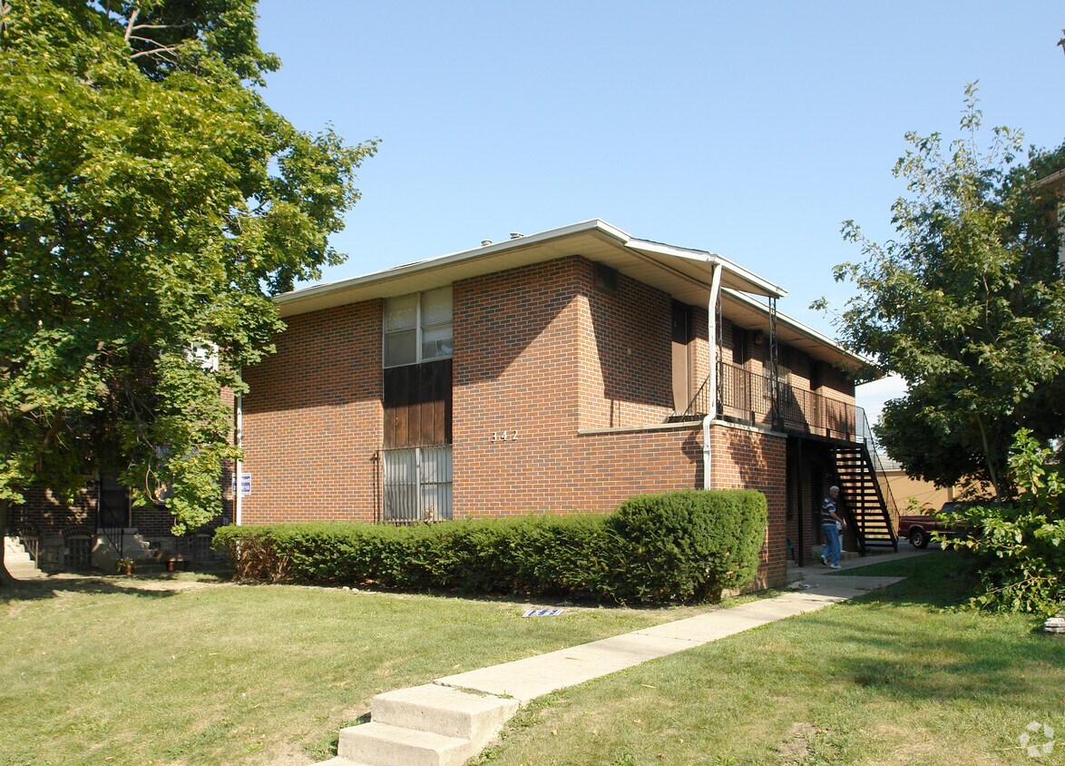 Primary Photo - 342 E Tompkins St