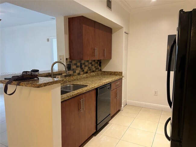 Foto del edificio - 215 SW 117th Terrace