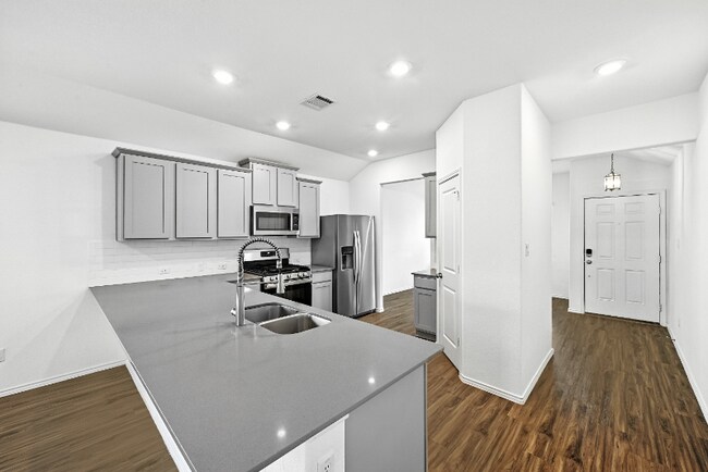 Building Photo - 129 Konik Rd