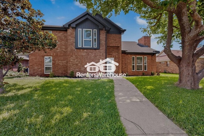 Building Photo - 8008 Cornell Dr