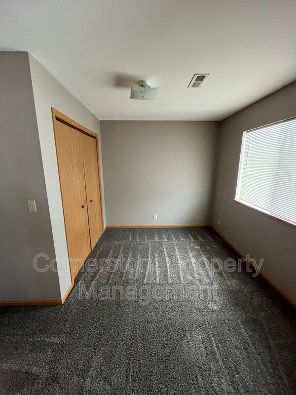 Building Photo - 1113 S 22nd St