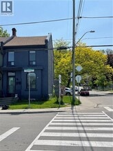 Building Photo - 182 Forest Ave