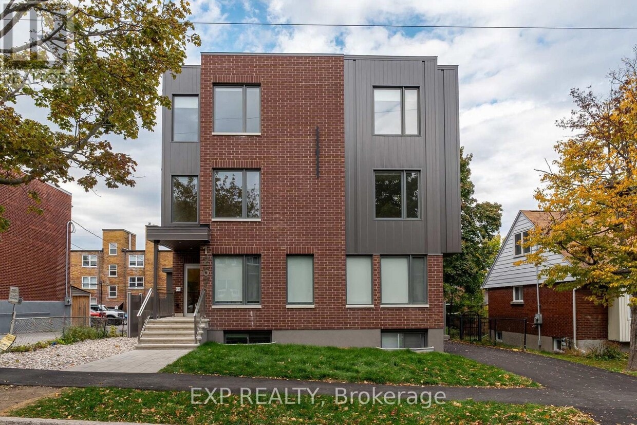 Photo principale - 1267 Summerville Ave