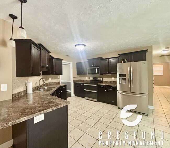 Foto del edificio - 4BR 2.5 Bath with Screened Porch and priva...