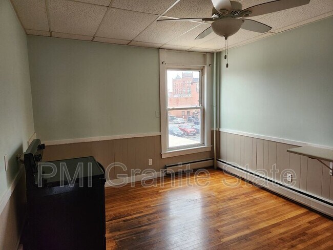 Foto del edificio - 83 1/2 W Pearl St