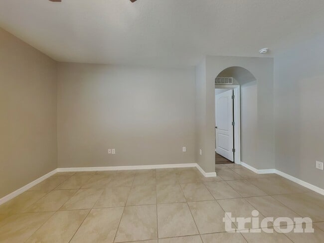 Building Photo - 3108 Bethpage Loop