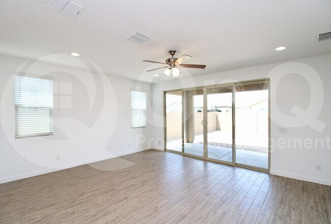 Foto del edificio - 4144 E Catclaw St