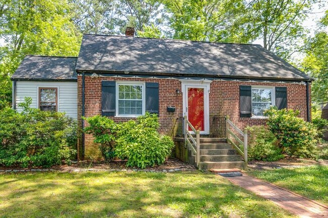 Building Photo - 6313 Morningside Dr