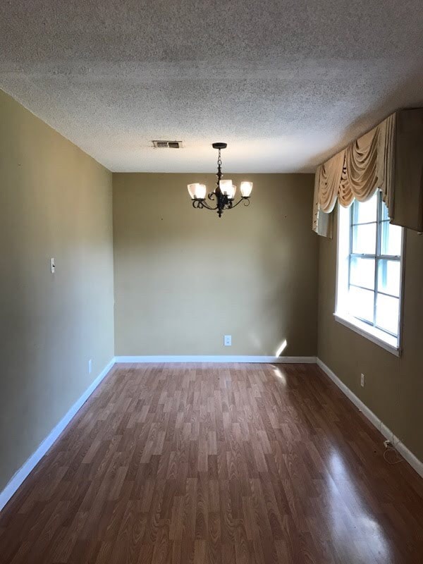 Building Photo - 1505 Dilling St