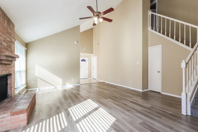 Building Photo - 20030 River Brook Dr