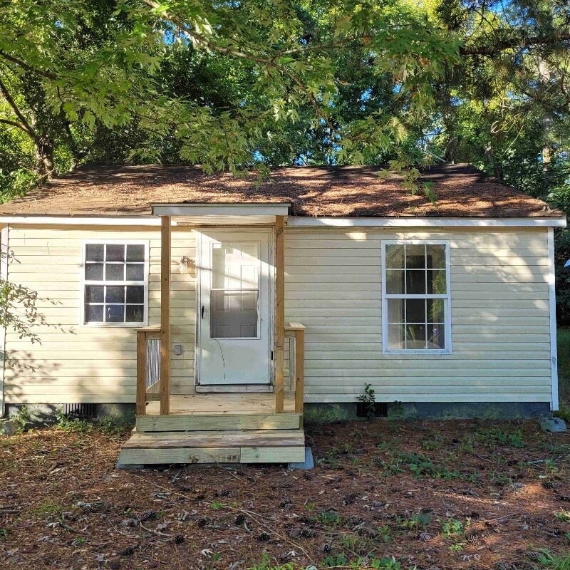 Foto principal - 1923 Armstrong St