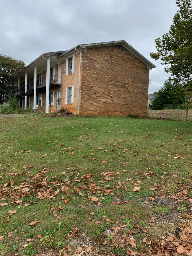 Building Photo - FORT PAYNE APARTMENTS