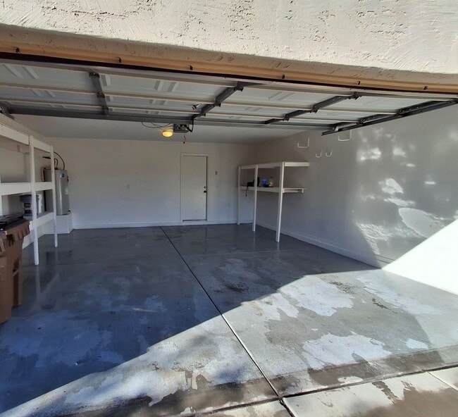 Foto del edificio - Move In Today! FREE October Rent! Stunning...