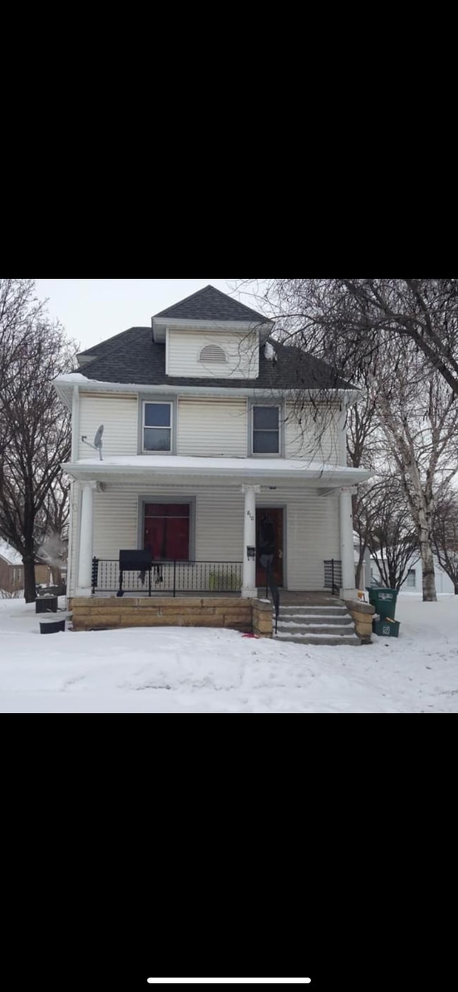 Building Photo - 810 N Broad St