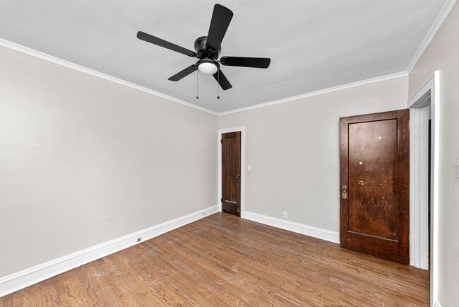 Foto del edificio - 1934 W Estes Ave