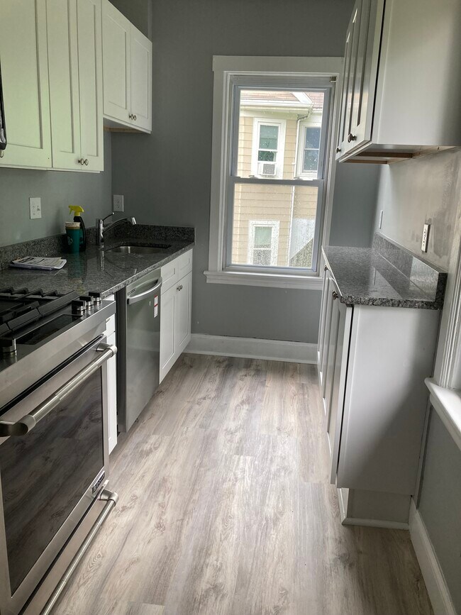 Unit 2 - 4 Baker St