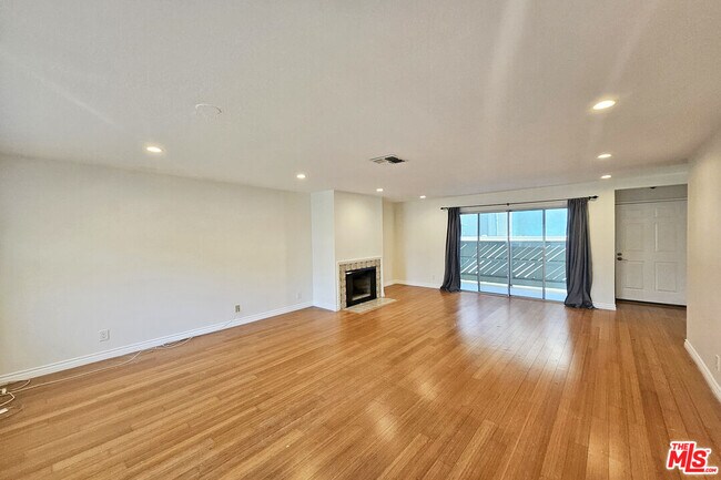 Foto del edificio - 1454 E Orange Grove Blvd