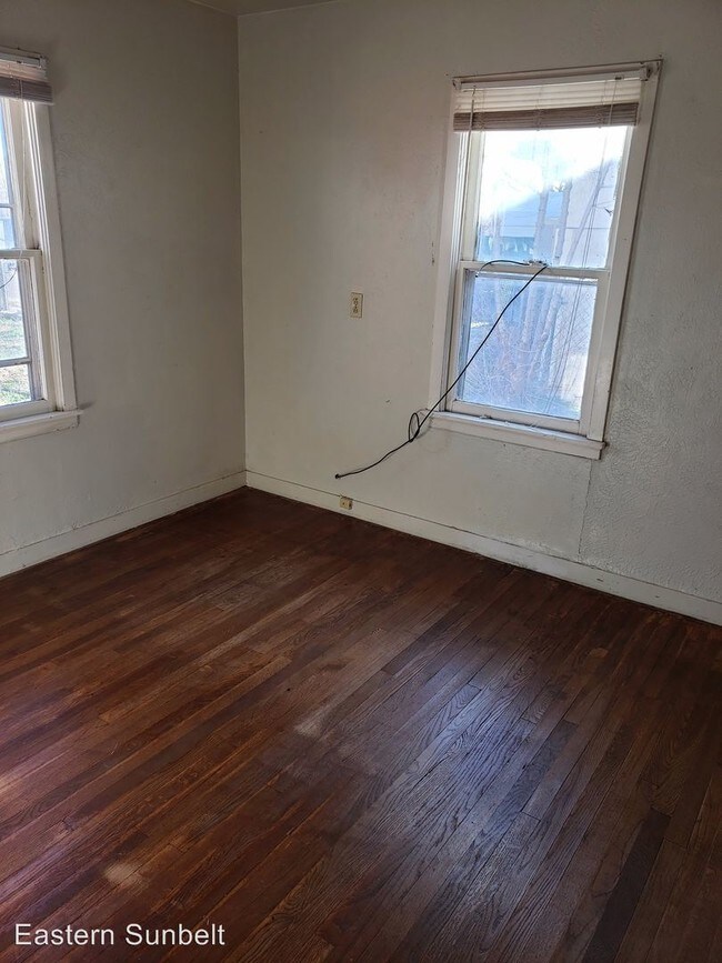 Building Photo - 1 br, 1 bath House - 712 South Dallas