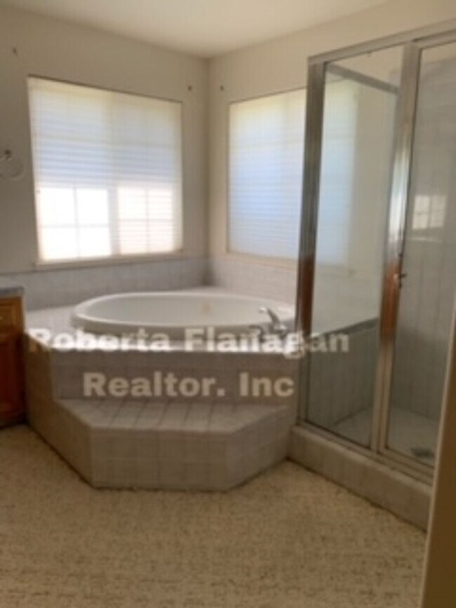 Foto del edificio - 5481 Mendes Ct