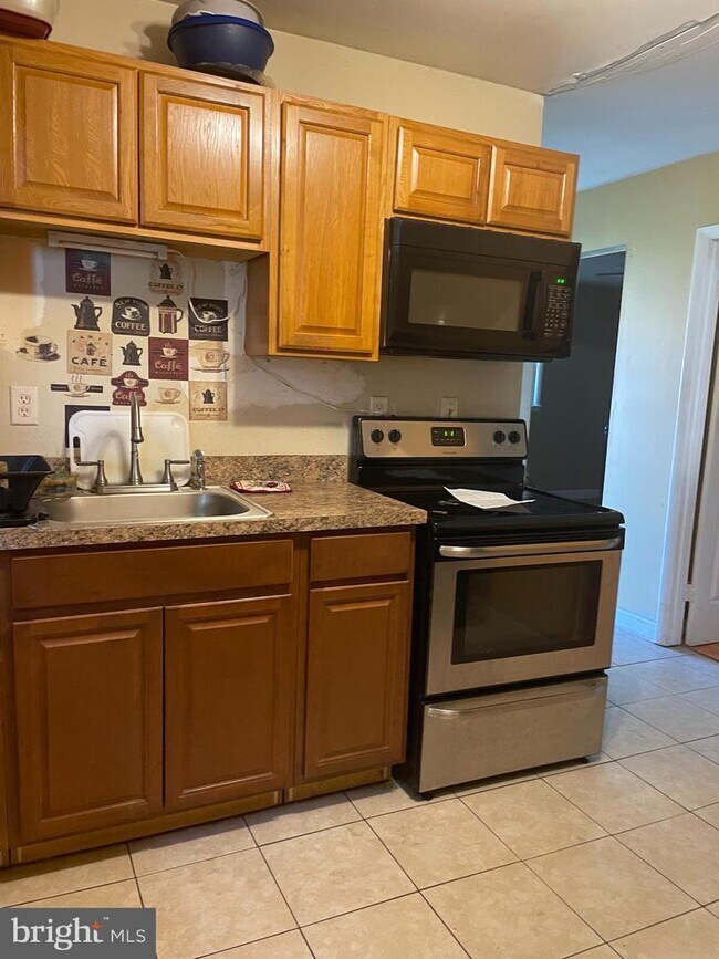 Foto del edificio - 207 Irving Ave