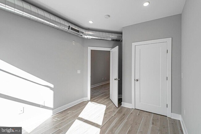 Foto del edificio - 1448 S 52nd St
