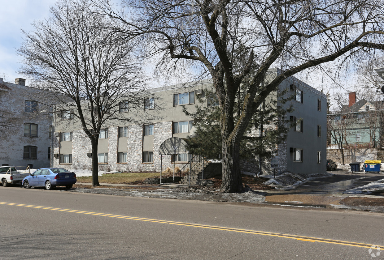 Building Photo - 2308 Lyndale Ave South