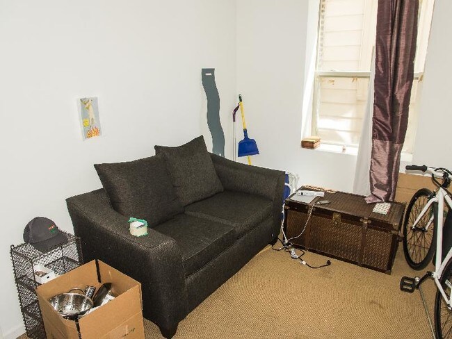 Foto del edificio - 5054 N Winthrop Ave
