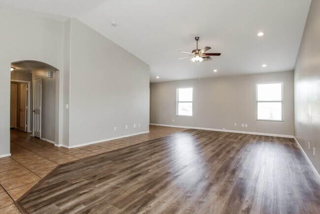 Foto del edificio - 14815 N Tonya Cir