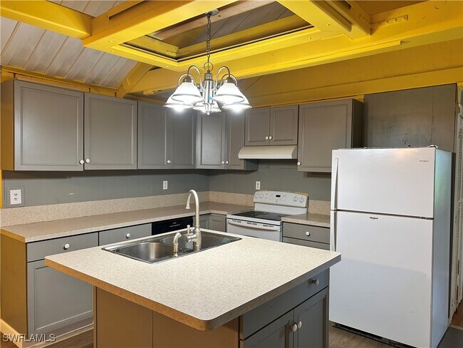 Building Photo - 10511 Orange River Blvd