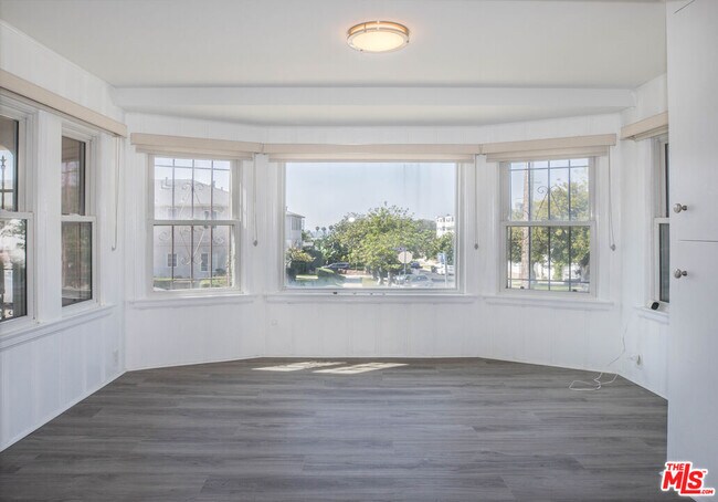 Building Photo - 4331 Price St