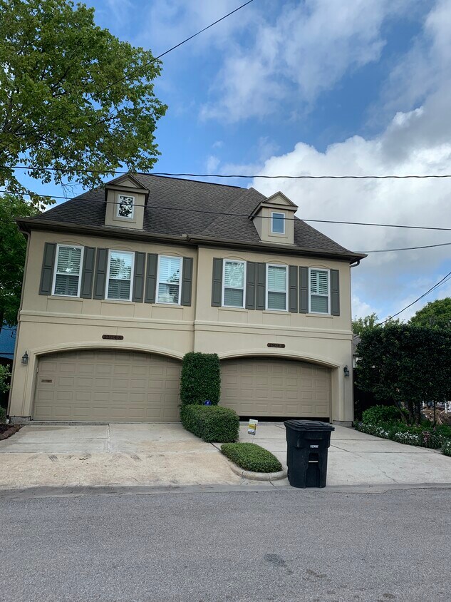 2504 Park St, Houston, TX 77019 Townhome Rentals in Houston TX