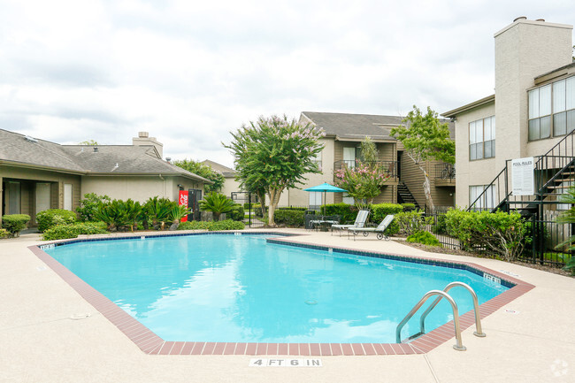 Wilshire Park Apartments - Houston, TX | Apartments.com