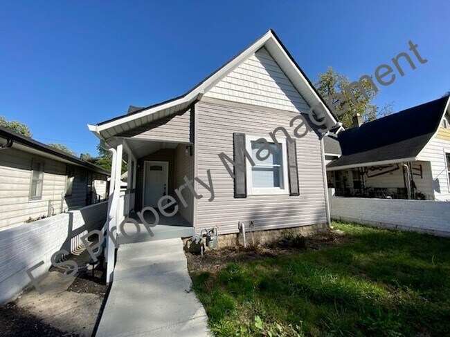 Foto del edificio - Stunning 2-Bedroom, 2-Full Bathroom Home Near Downtown Indianapolis!!