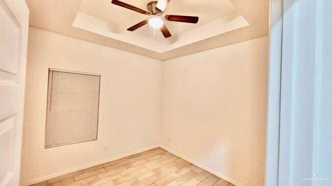 Foto del edificio - 3708 Valeria St