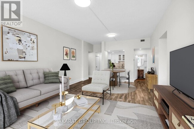 Building Photo - 1901 Yonge St